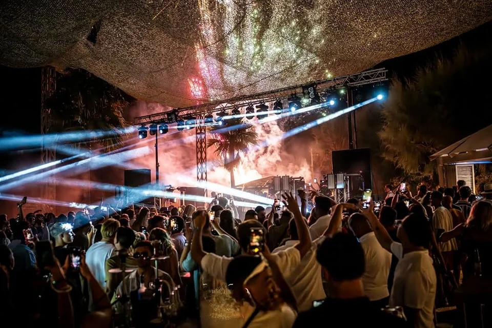 Kos Nightlife Guide 2025: Best Bars, Clubs & Party Spots - Gallery Image 2