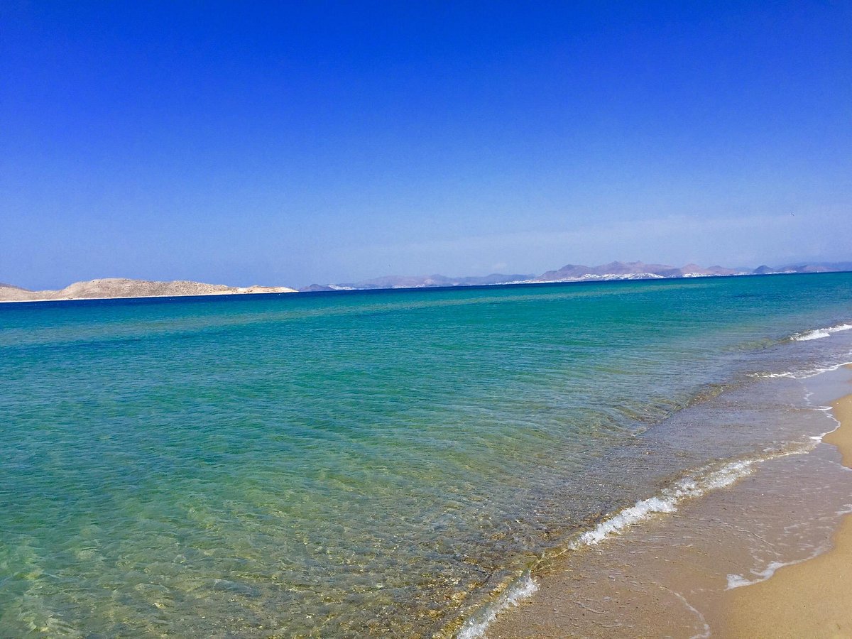 Tigaki Beach